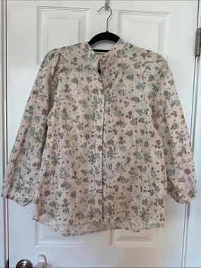 Solitaire Floral Button-Front Blouse and Balloon Sleeves - Large